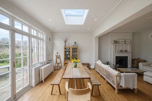 Dining Room- click for photo gallery
